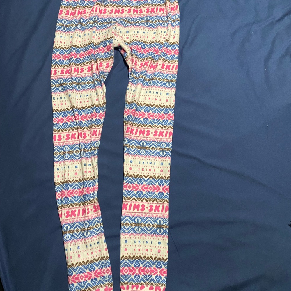 Skims - winter holiday Leggings in size XS with tags